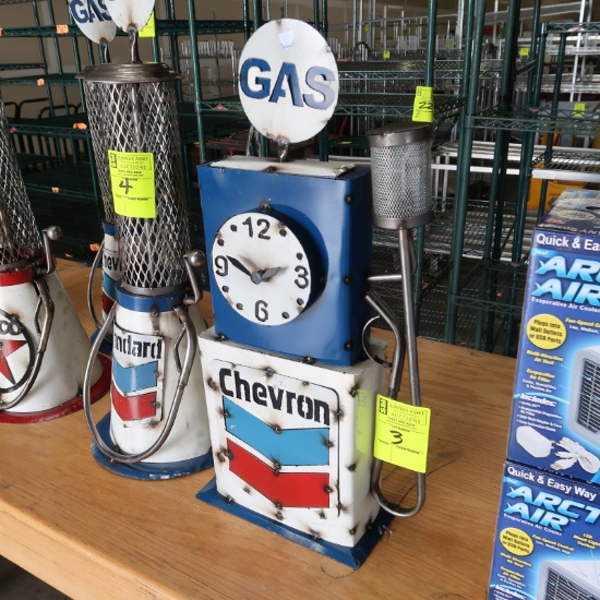 Chevron decorative gas pump