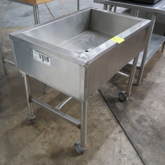 stainless iced product merchandiser
