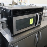 GE Spacemaker under-cabinet microwave