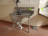 Single compartment stainless steel sink
