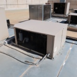 Heatcraft rooftop compressor/condenser- for 8' case, lot 8