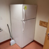 Frigidaire refrigerator/freezer