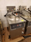 BKI Pressure Fryer