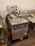 BKI Pressure Fryer