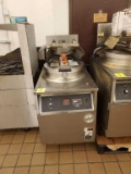 BKI Pressure Fryer