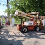 Snorkelift aerial work platform, not running, wheels locked