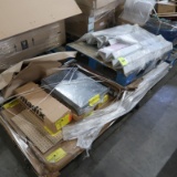 pallet of Madix shelf parts & plastic seafood dividers