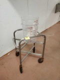 Tub cart with 22qt buckets