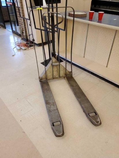 Manual Pallet Jack