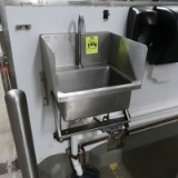 hand sink w/ knee valves, soap & towell dispenser