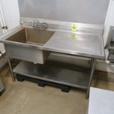 single compartment sink w/ R drainboard