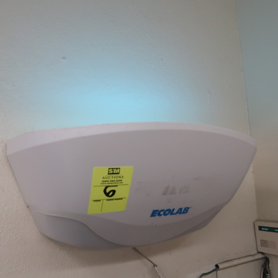 Ecolab bug light