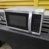 Sharp Carousel microwave oven