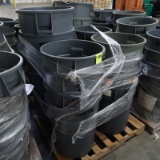 pallet of Rubbermaid Brute trash cans