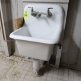 wall sink