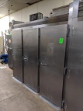 Traulsen 3 door freezer with 2 racks