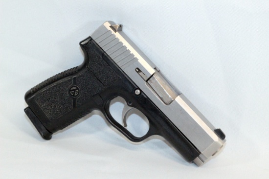 PISTOL, KAHR CW40, .40 SMITH AND WESSON (USA), WITH ONE MAGAZINE