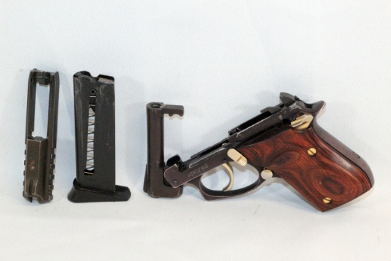 PISTOL, TAURUS PT-22, .22 CALIBER (USA) WITH MAGAZINE