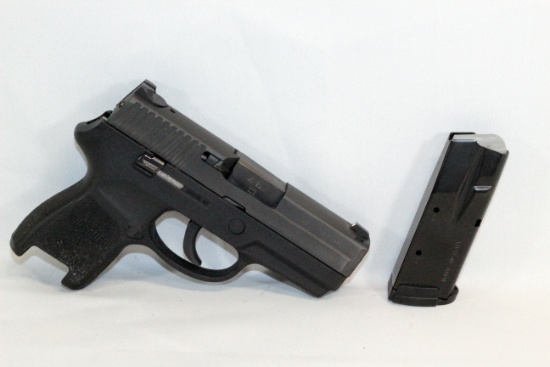 PISTOL, SIG SAUER P250,  .40 S&W (USA) WITH MAGAZINE
