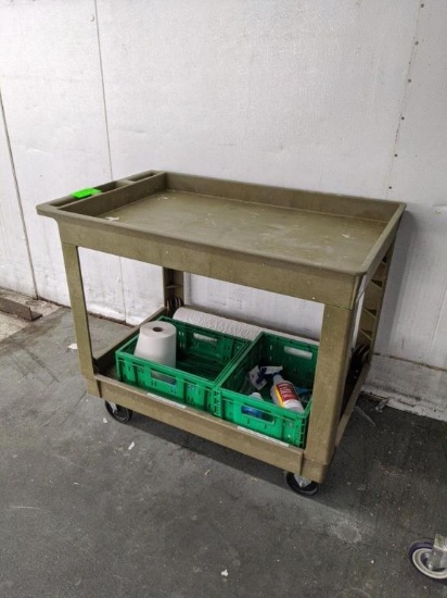 40" Rubbermaid cart