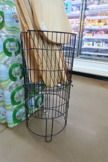 round wire merchandising rack