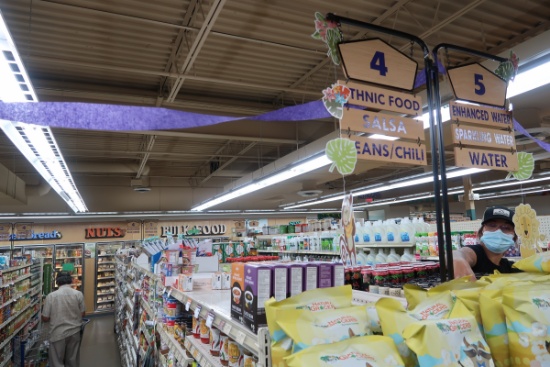 shelf & casetop sign holders: all in store