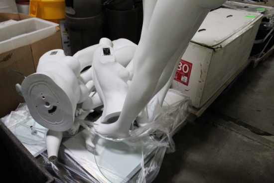 Pallet Of Mannequin Parts