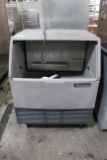 Scotsman Ice Maker/Bin (Missing Door)