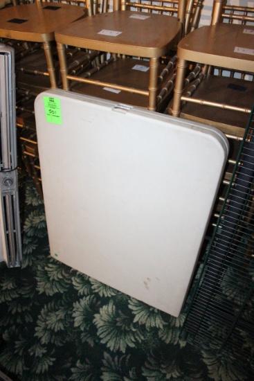6' Plastic Folding Table