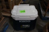 Igloo 60qt Roller Ice Chest