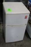 Igloo Mini Fridge/Freezer