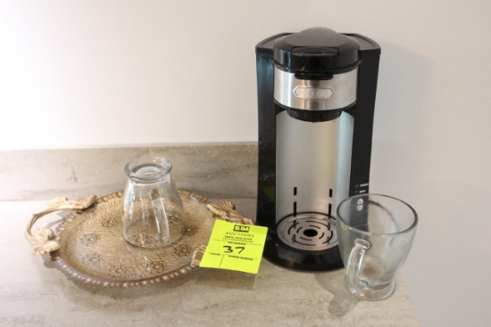 Bella Single Cup Coffee Brewer W/ Two Glasses