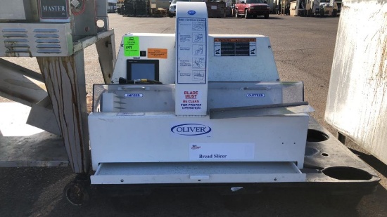 2016 Oliver Bread Slicer