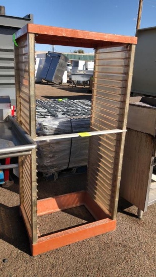 Stationary Plastic Channel Rack