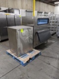 Hoshizaki Ice Maker with Large Bin