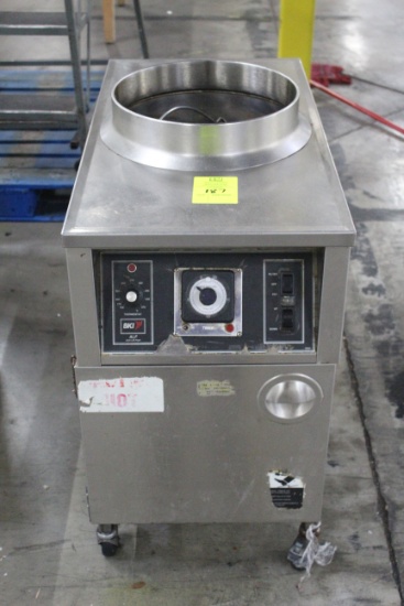 BKI Auto-Lift Fryer