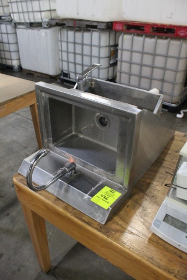 Knee-Operated Hand Sink