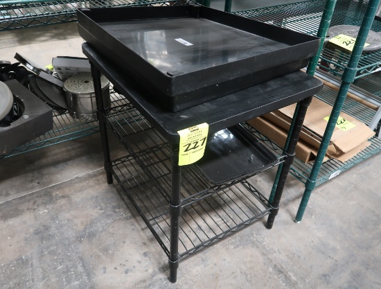 merchandising table w/ wire shelves & wooden top