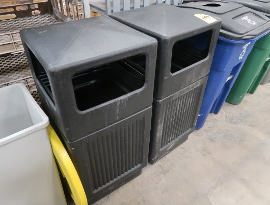 outdoor trash cans