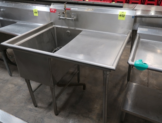 single basin sink w/ R drainboard