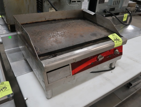 Avantco 24" electric flat top griddle