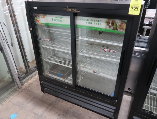 True self-contained reachin slide-door cooler