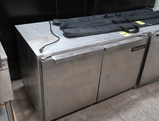 Continental under-counter 2-door cooler