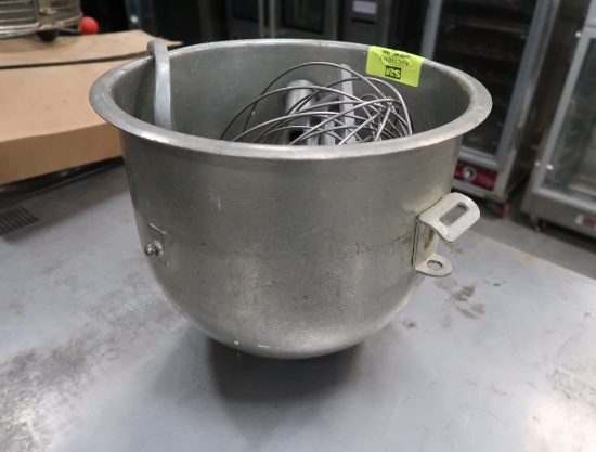 stainless mixing bowl, hook, whisk, & paddle