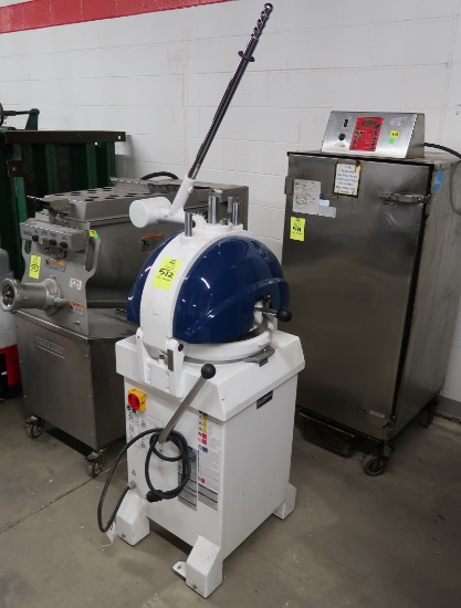 2014 Doyon hydraulic divider