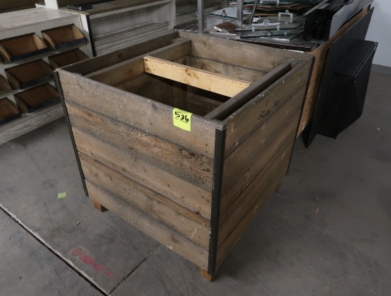 dry produce merchandising table, missing top shelf
