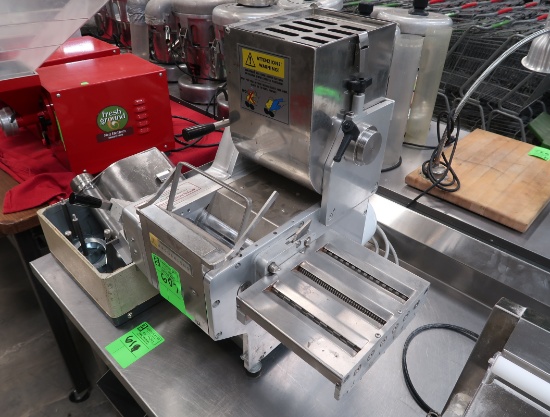 Arcobaleno multi-function pasta machine, w/ accoutrements