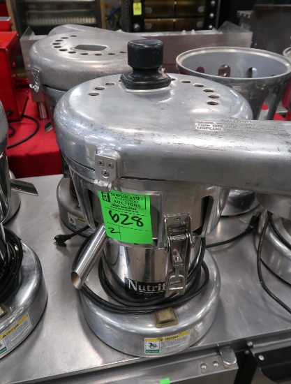 Nutrifaster commercial juice extractor, missing parts