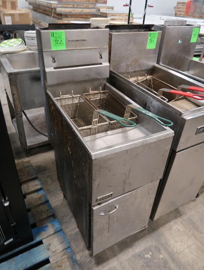 Pitco fryer, stainless, 35-40 lb