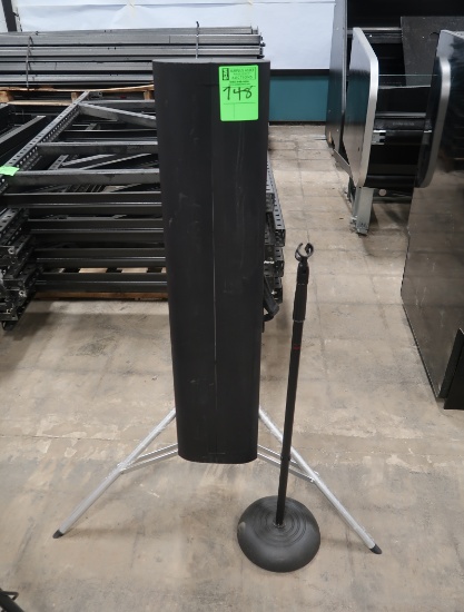 projection screen & mic stand